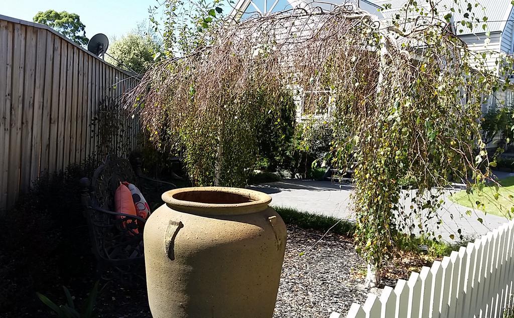 Creek Cottage Bed And Breakfast Traralgon Luaran gambar