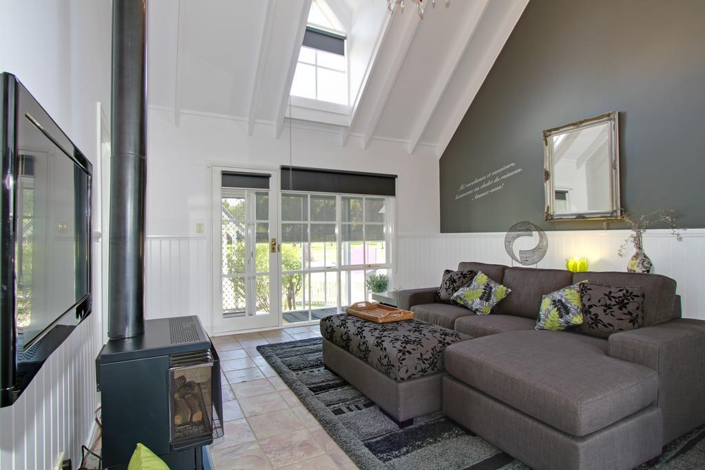 Creek Cottage Bed And Breakfast Traralgon Bilik gambar