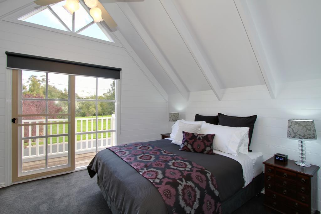 Creek Cottage Bed And Breakfast Traralgon Bilik gambar